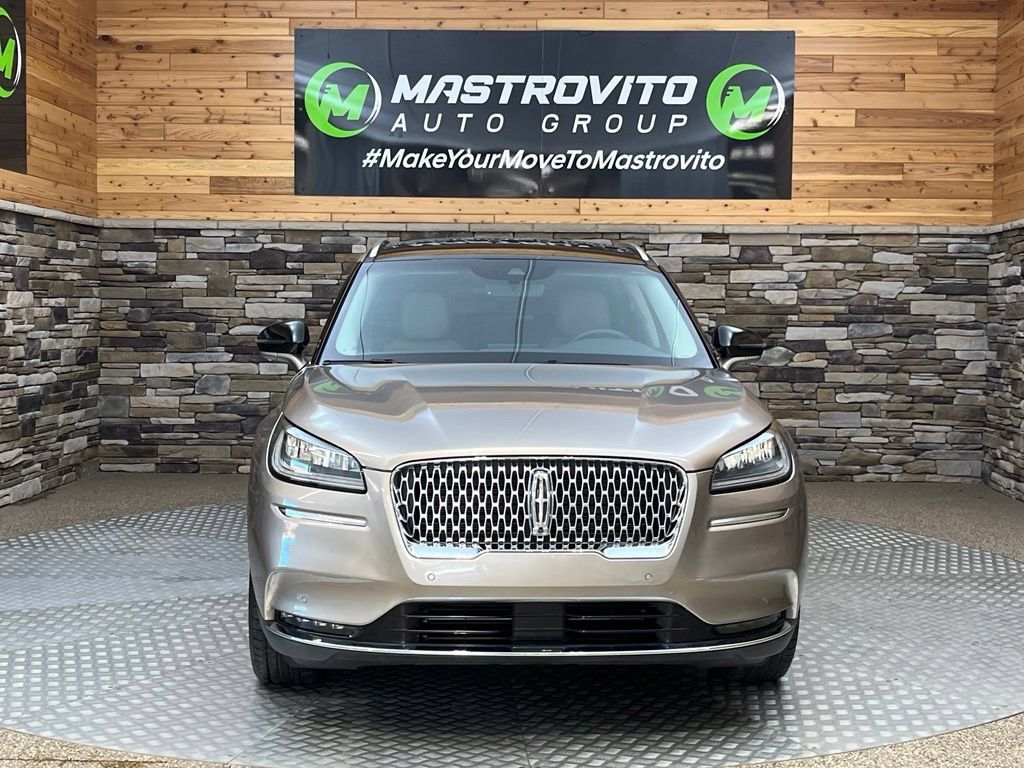 Used 2020 Lincoln Corsair Reserve w/ Equipment Group 201A AWD/4WD image 2