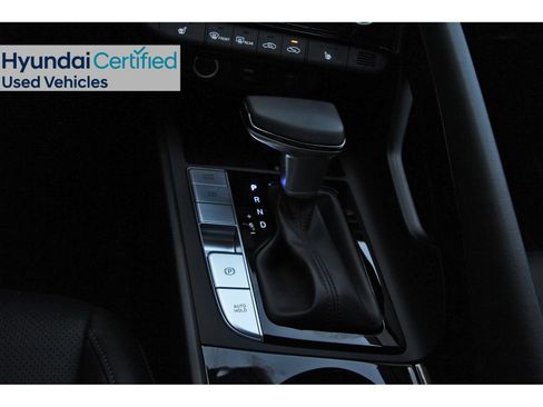 Certified 2025 Hyundai Elantra Limited FWD image 27