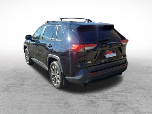 Certified 2023 Toyota RAV4 XLE Premium image 5