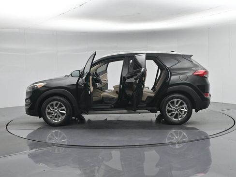 Used 2017 Hyundai Tucson SE Plus w/ Cargo Package FWD image 38