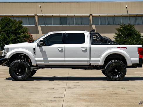 Used 2022 Ford F250 Lariat w/ Lariat Ultimate Package AWD/4WD image 7
