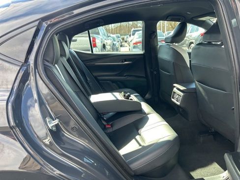 Used 2025 Toyota Camry SE image 16