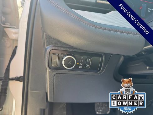 Used 2025 Ford Explorer Active w/ Active Comfort Package RWD image 38