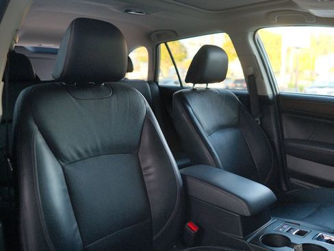 Used 2018 Subaru Outback 3.6R Limited w/ Popular Package #2 image 26