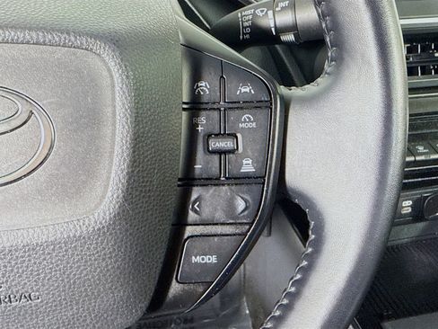 Used 2023 Toyota Prius LE image 15