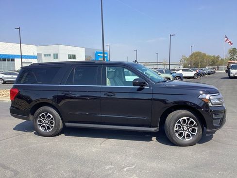 Used 2024 Ford Expedition Max XLT AWD/4WD image 5