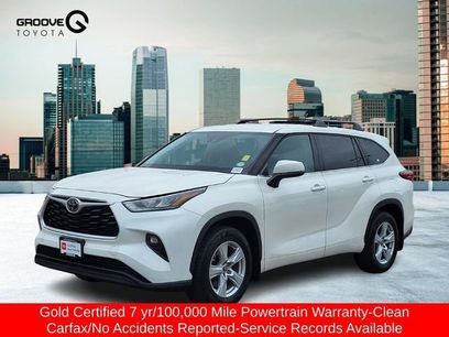 Used 2020 Toyota Highlander LE