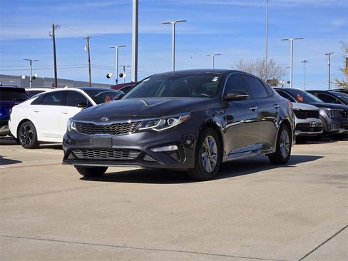 Used 2019 Kia Optima LX image 2
