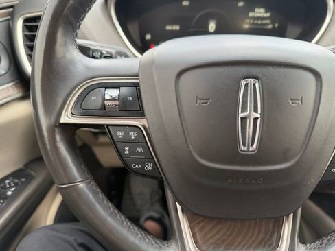 Used 2019 Lincoln Nautilus Reserve w/ Driver Assistance Package image 14