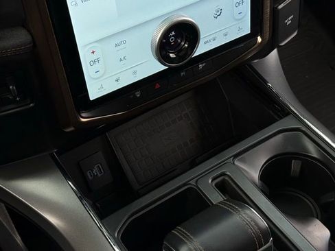 Certified 2022 Ford F150 Lightning Lariat w/ Equipment Group 511A High image 29