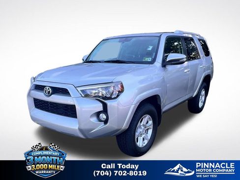 Used 2018 Toyota 4Runner SR5 Premium AWD/4WD image 3