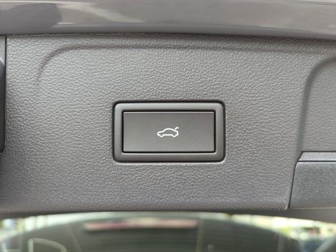 New 2026 Volkswagen Atlas SE image 17