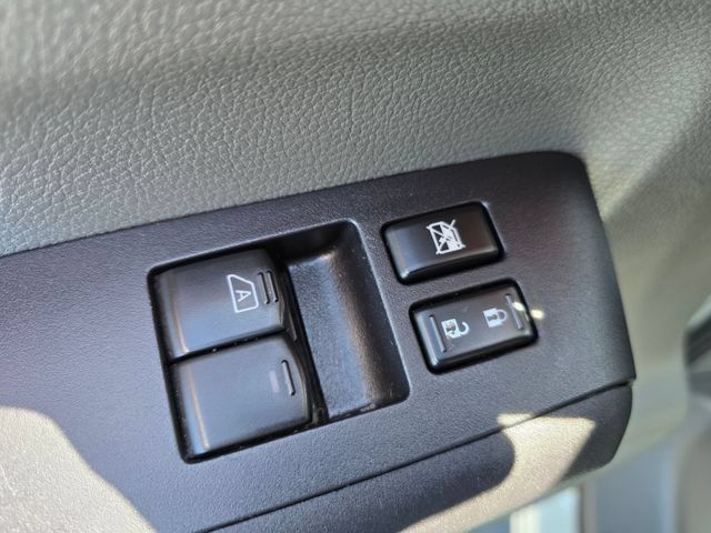 Used 2020 Nissan NV 2500 S w/ Vinyl Seat Package RWD image 22