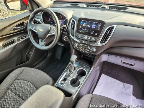 Used 2023 Chevrolet Equinox LT FWD image 22
