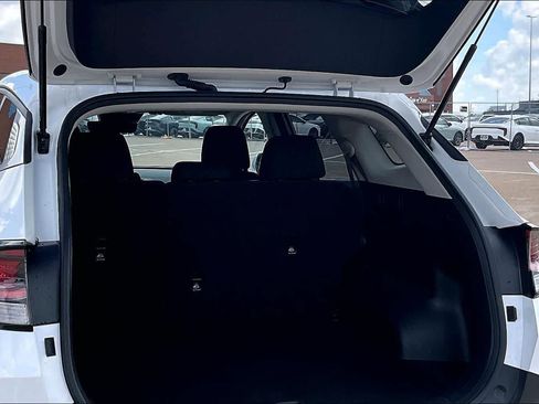 Certified 2025 Kia Sportage LX image 18