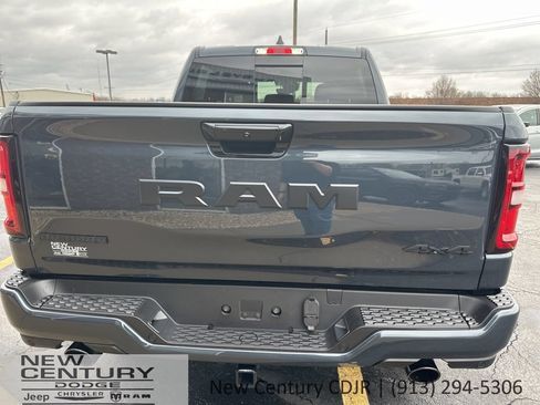 New 2026 RAM 1500 Big Horn AWD/4WD image 6