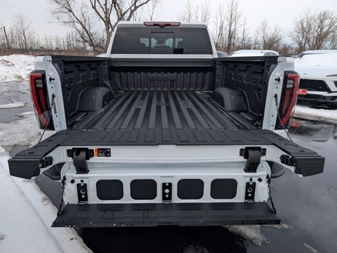 New 2026 GMC Sierra 2500 AT4 w/ AT4 Premium Plus Package image 5