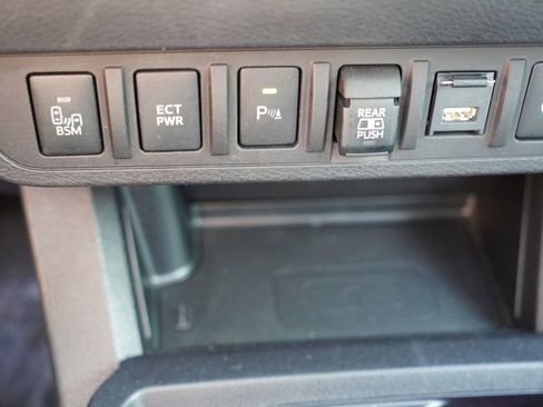 Used 2023 Toyota Tacoma TRD Off-Road w/ TRD Premium Off Road Package AWD/4WD image 28