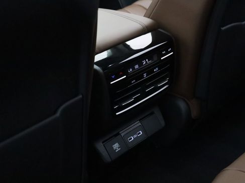 Certified 2023 Acura MDX SH-AWD w/ Technology Package image 11
