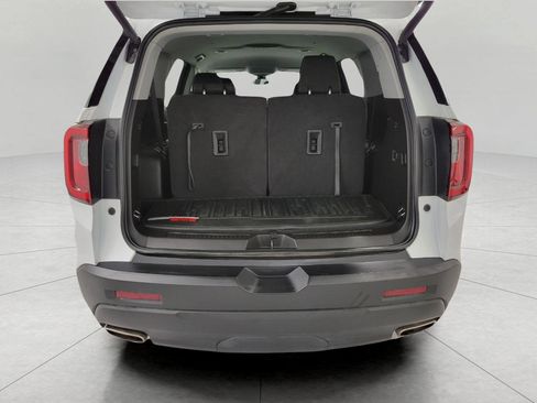 Certified 2023 GMC Acadia SLE w/ Driver Convenience Package image 16