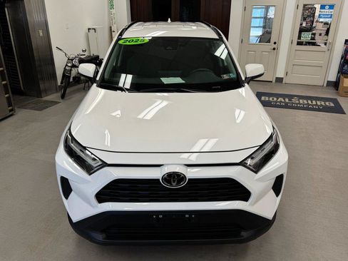 Used 2025 Toyota RAV4 XLE AWD/4WD image 32