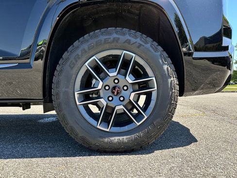 New 2026 GMC Terrain AT4 w/ Convenience Package III AWD/4WD image 36