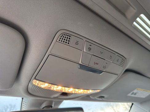 Used 2020 Mercedes-Benz C 300 Sedan image 31