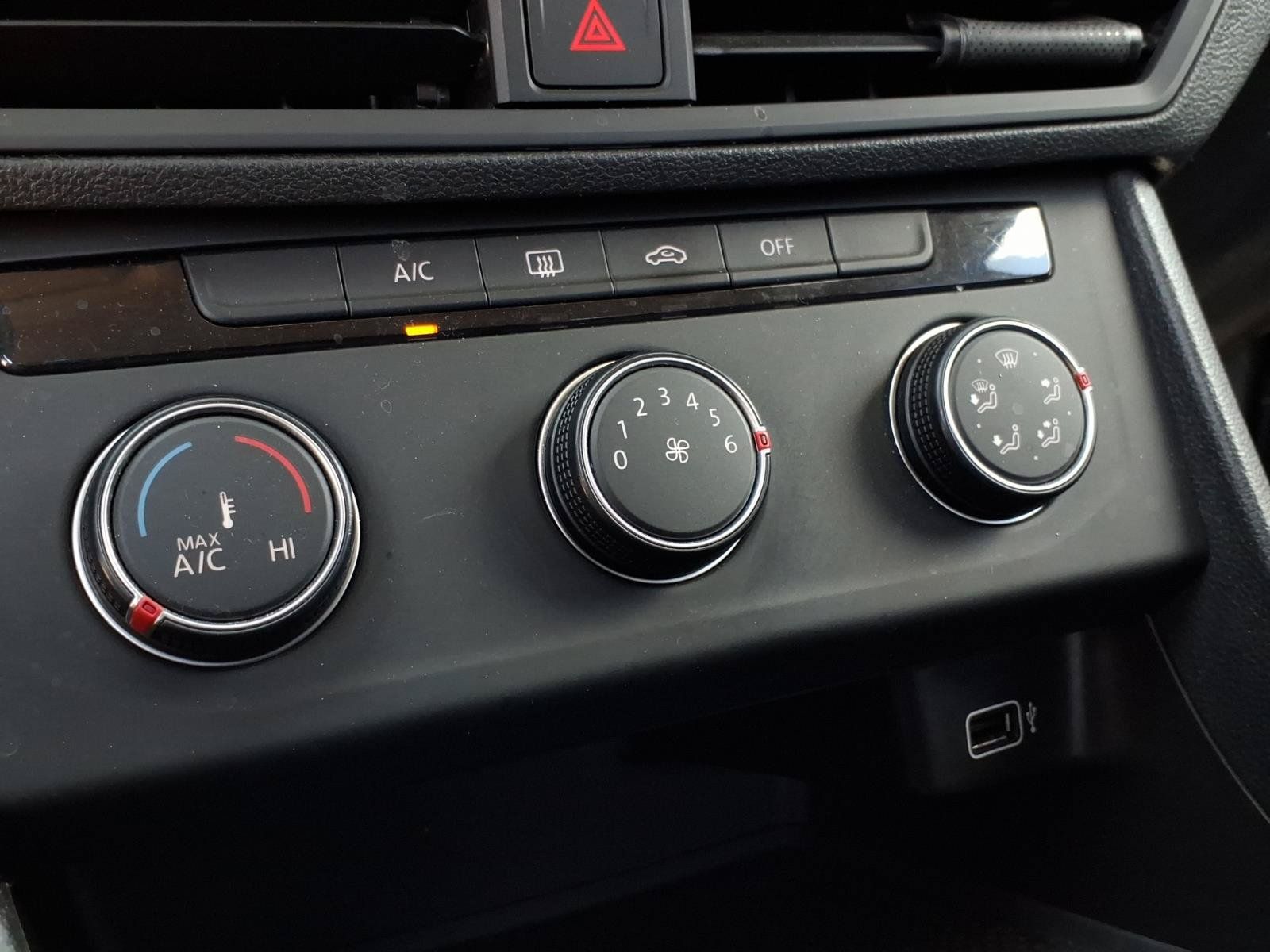 Used 2019 Volkswagen Jetta S w/ Driver Assistance Package FWD image 29