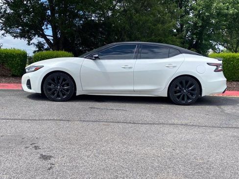 Used 2021 Nissan Maxima SR w/ Sport Mat Group FWD image 8