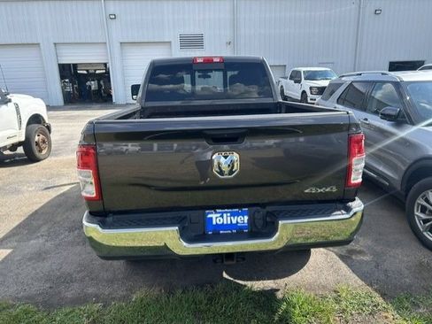 Used 2024 RAM 2500 Tradesman w/ Chrome Appearance Group AWD/4WD image 4
