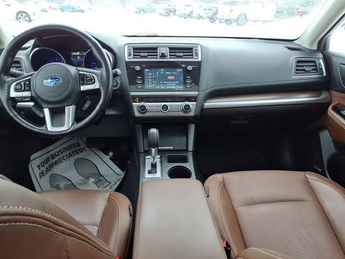 Used 2017 Subaru Outback 2.5i Touring image 10
