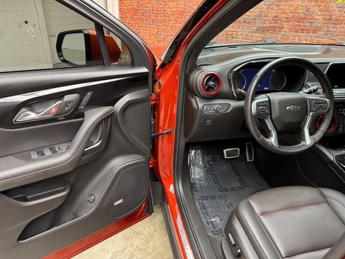 Used 2021 Chevrolet Blazer RS w/ Enhanced Convenience Package image 9