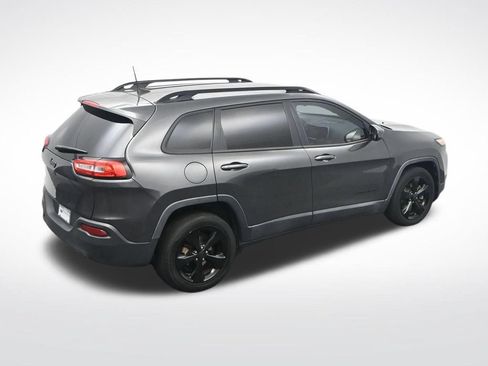 Used 2016 Jeep Cherokee Latitude FWD image 27