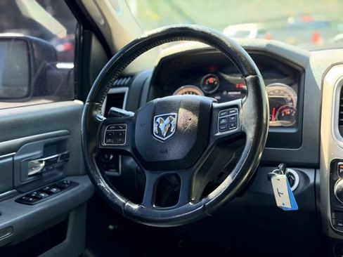 Used 2015 RAM 1500 Classic SLT w/ SLT Plus D←cor Group AWD/4WD image 17