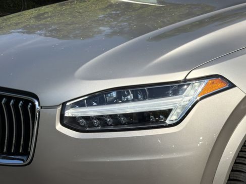 Certified 2023 Volvo XC90 B5 Core w/ Protection Package Premier image 6