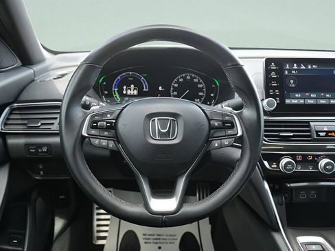Used 2022 Honda Accord Sport image 16