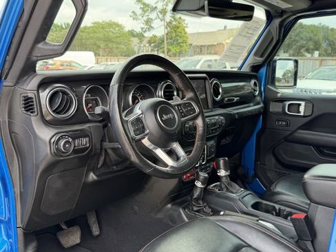 Used 2021 Jeep Wrangler Unlimited Rubicon w/ Trailer Tow Package AWD/4WD image 15
