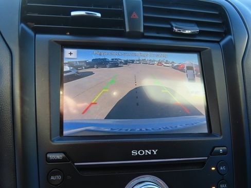 Used 2019 Ford Fusion Titanium image 31