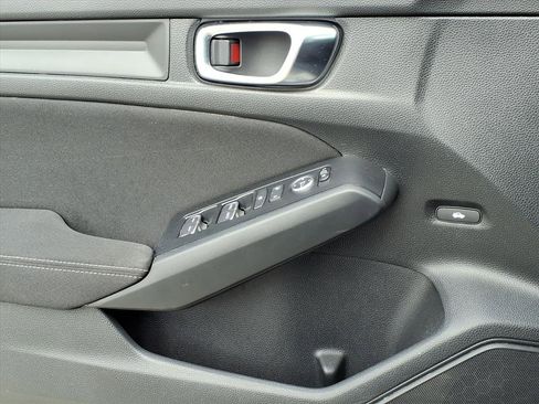 Certified 2025 Honda Civic LX image 29