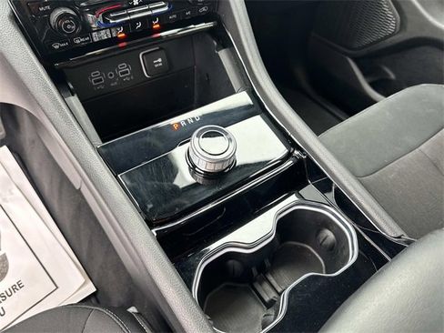 Certified 2023 Jeep Grand Cherokee Laredo image 21