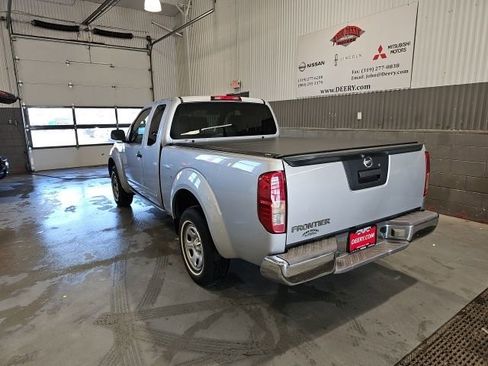 Used 2015 Nissan Frontier S image 5