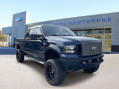 Used 2005 Ford F250 Harley-Davidson AWD/4WD image 1