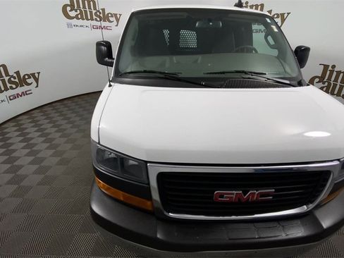 Used 2024 GMC Savana 2500 w/ Driver Convenience Package image 3