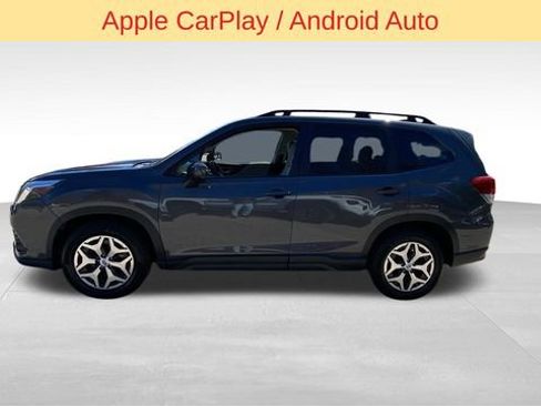 Used 2022 Subaru Forester Premium image 5