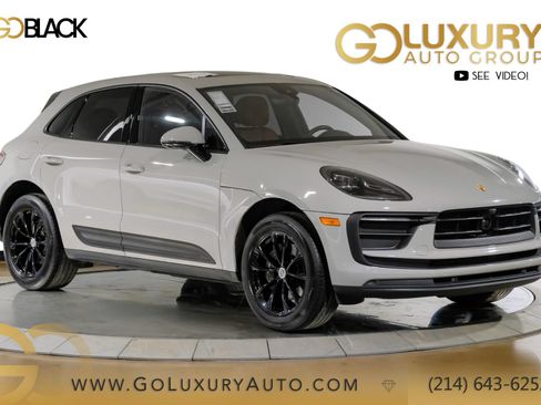 Used 2024 Porsche Macan AWD/4WD image 1
