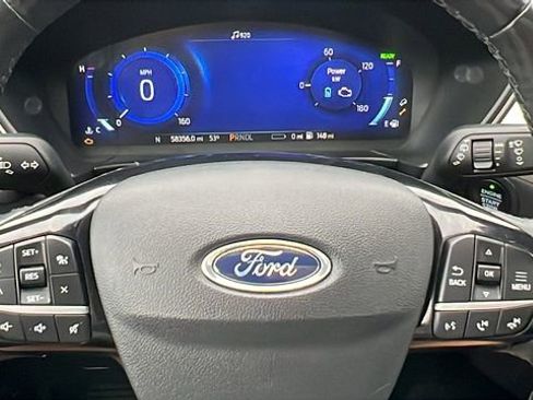 Used 2022 Ford Escape SEL w/ Technology Package image 31