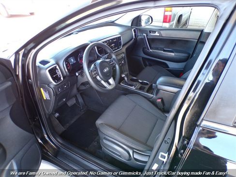 Used 2020 Kia Sportage LX FWD image 10
