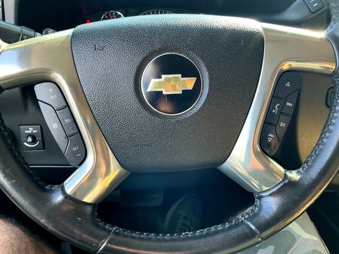 Used 2019 Chevrolet Express 3500 w/ Driver Convenience Package image 11