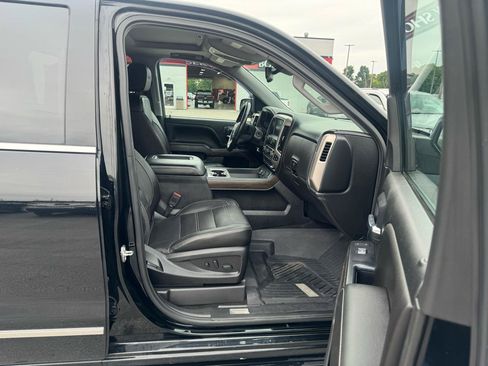 Used 2018 GMC Sierra 1500 Denali w/ Denali Ultimate Package AWD/4WD image 9