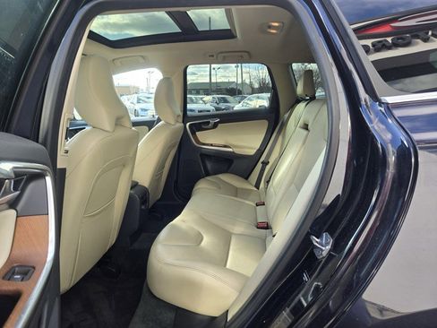 Used 2017 Volvo XC60 T6 Inscription w/ Advanced Package image 10
